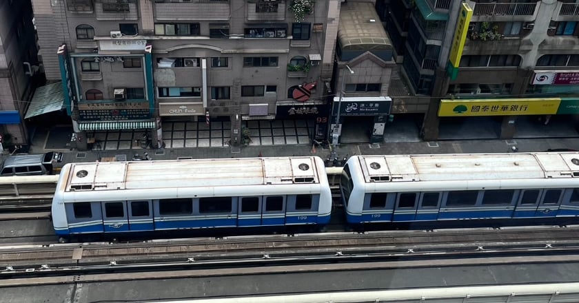 旅客搭葫洲站電梯遇驚魂 北捷：編碼器異常非下墜