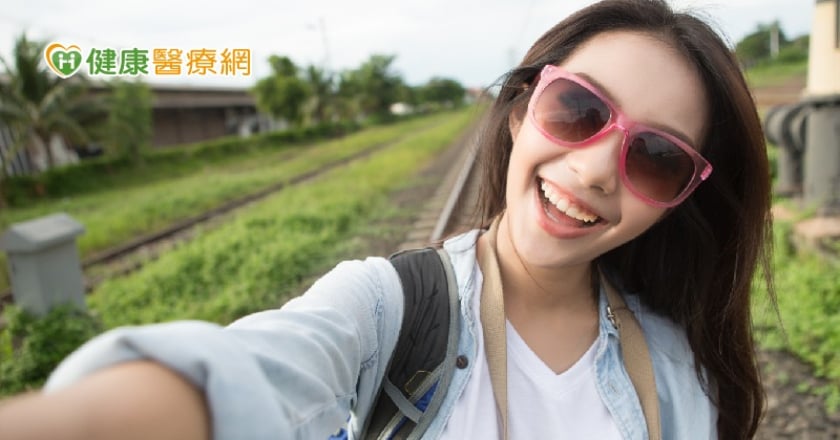笑可以改善情緒　開懷大笑好處多多