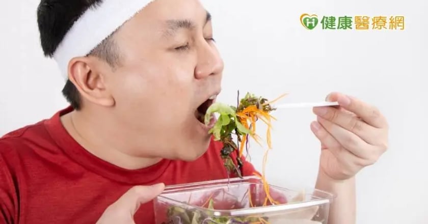 想降三高、剷肉 「限制熱量」還是「限制時間」比較好？