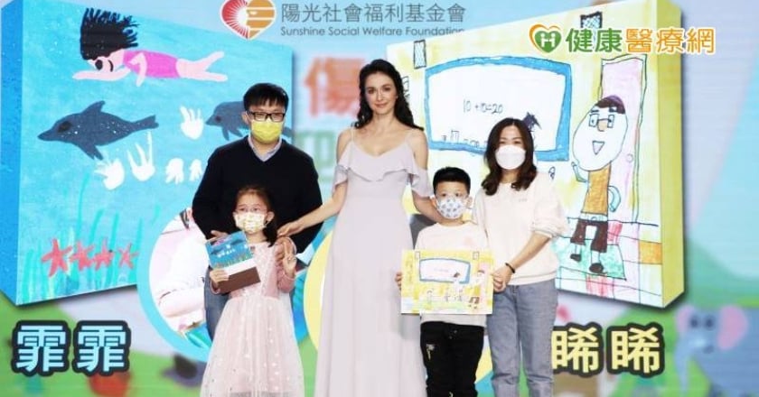燒傷顏損兒復健苦　陽光相伴勇敢行