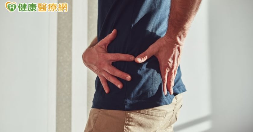 才41歲就換人工髖關節！他從大學痛到現在 醫揭「早發性髖關節炎」