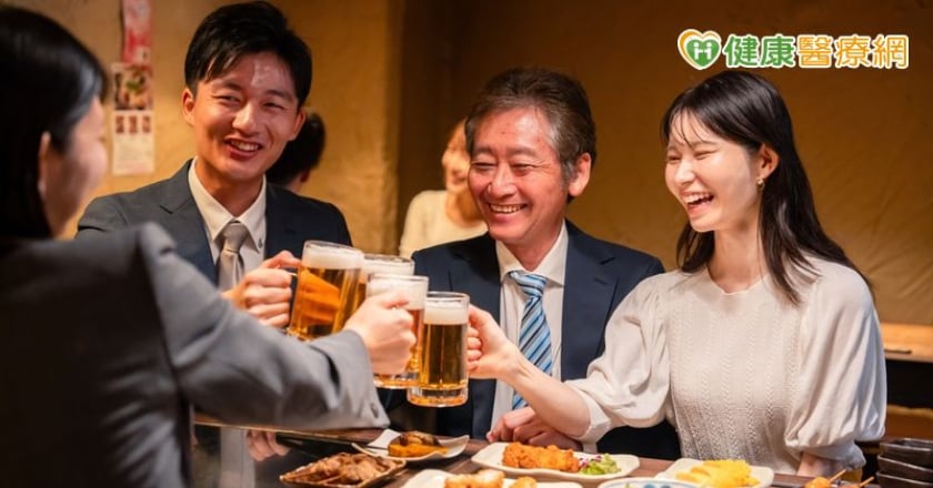跨年尾牙貪杯喝不停 醫教戰「四不原則」聚餐更健康