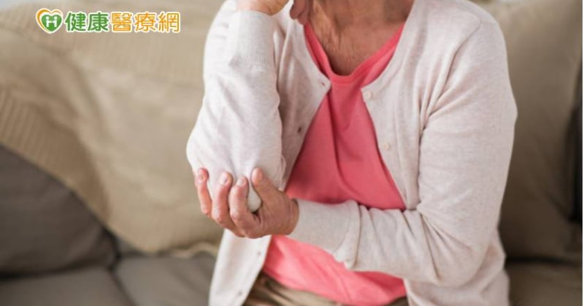 乳癌術後淋巴水腫變成「米其林」! 新世代奈米超顯微手術助消腫