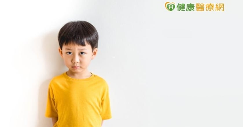 【內分泌小教室】 孩子比較矮　「家族性矮小」和「體質性生長遲滯」怎麼辦？