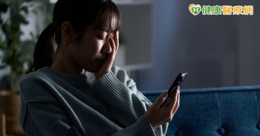 「追網紅學育兒」可能反成媽媽焦慮來源 專家揭內容同質化影響