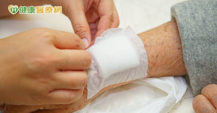 「傷口愈乾愈好」錯了！ 傷口「保持1狀態」事半功倍好更快