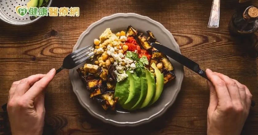酪梨富含4大營養　外國流行3種美味沙拉醬吃法