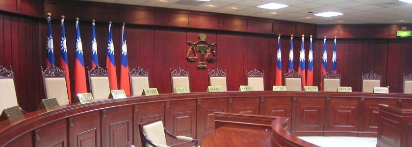 交接期的兩岸關係與行政權