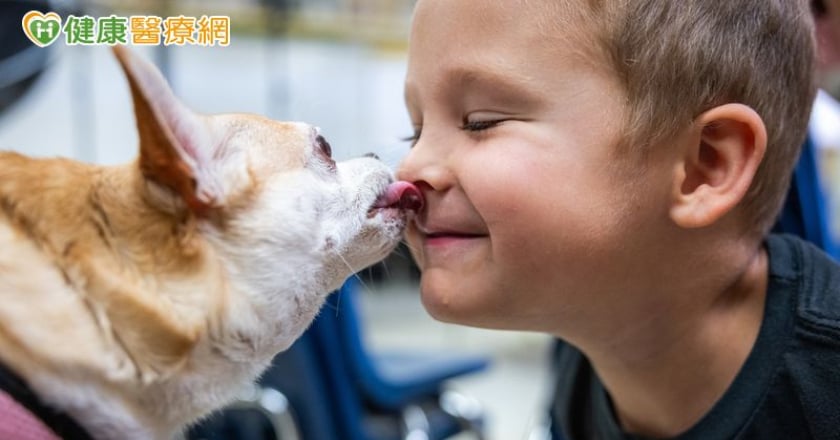 陪伴犬成親子橋樑 助發展遲緩幼童多元學習