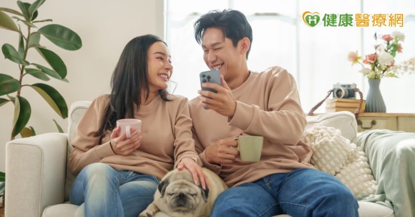 人在身旁心卻漸行漸遠?5個小習慣讓愛長久 心理師:別把對方當唯一