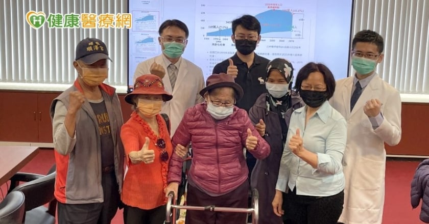 透過人工關節置換手術　117歲國寶級奶奶重拾活動