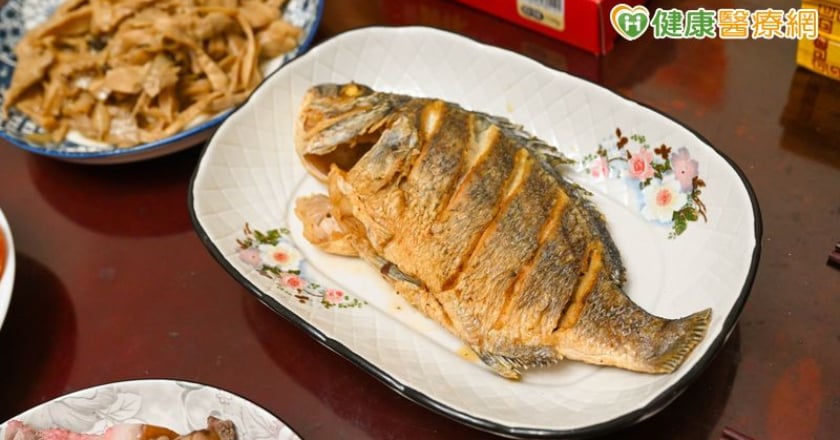 吃魚小心暗藏重金屬、寄生蟲風險 營養師：「3部位」要謹慎食用