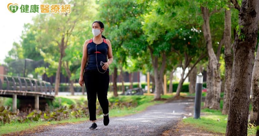 35歲女重度肥胖且「內臟反位」 中醫大附醫完成世界首例「內臟全轉位」減重手術