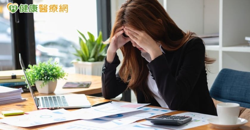 「慢性壓力」恐加速老化 專家親授日常「減壓4招」對抗衰老!