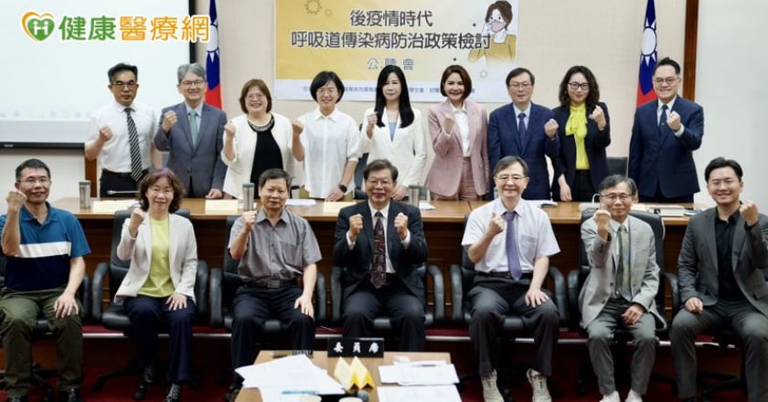 感冒、流感、新冠輪流來！專家籲：分級快篩＋穩定藥物給付守住防線