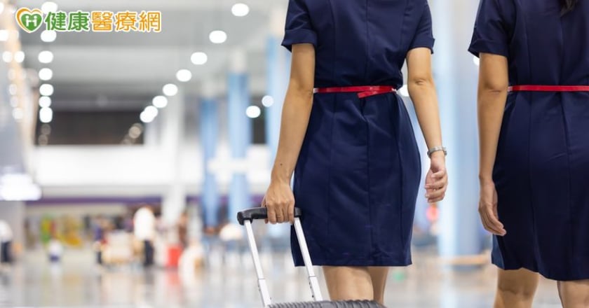 空服員疑罹「史迪爾氏症」逝世!高燒紅疹都是警訊 醫:小心致命併發症