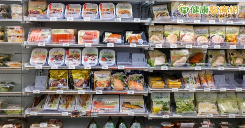 攝取過多「超加工食品」恐增失智症、憂鬱症及焦慮風險