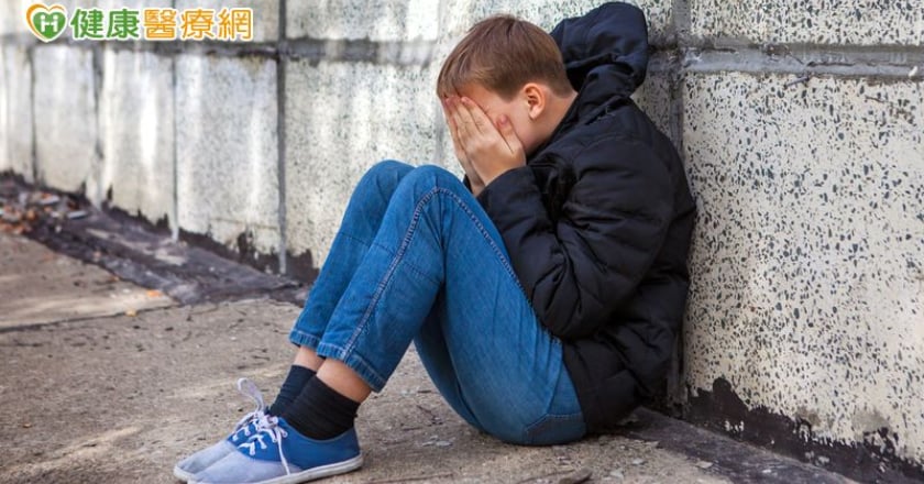 台灣青少年自殺死亡率年年上升！ 精神科醫揭「常見13個共通性特徵」別疏忽